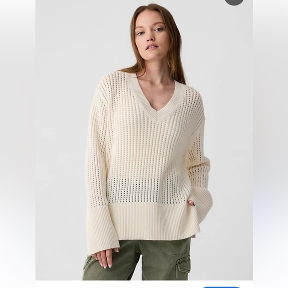 GAP Relaxed Crochet V-Neck Sweater Ivory Cream XS - Picture 1 of 8